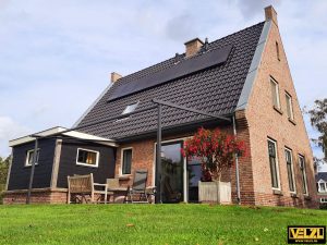 Brede windvaste geopende pergola zonwering