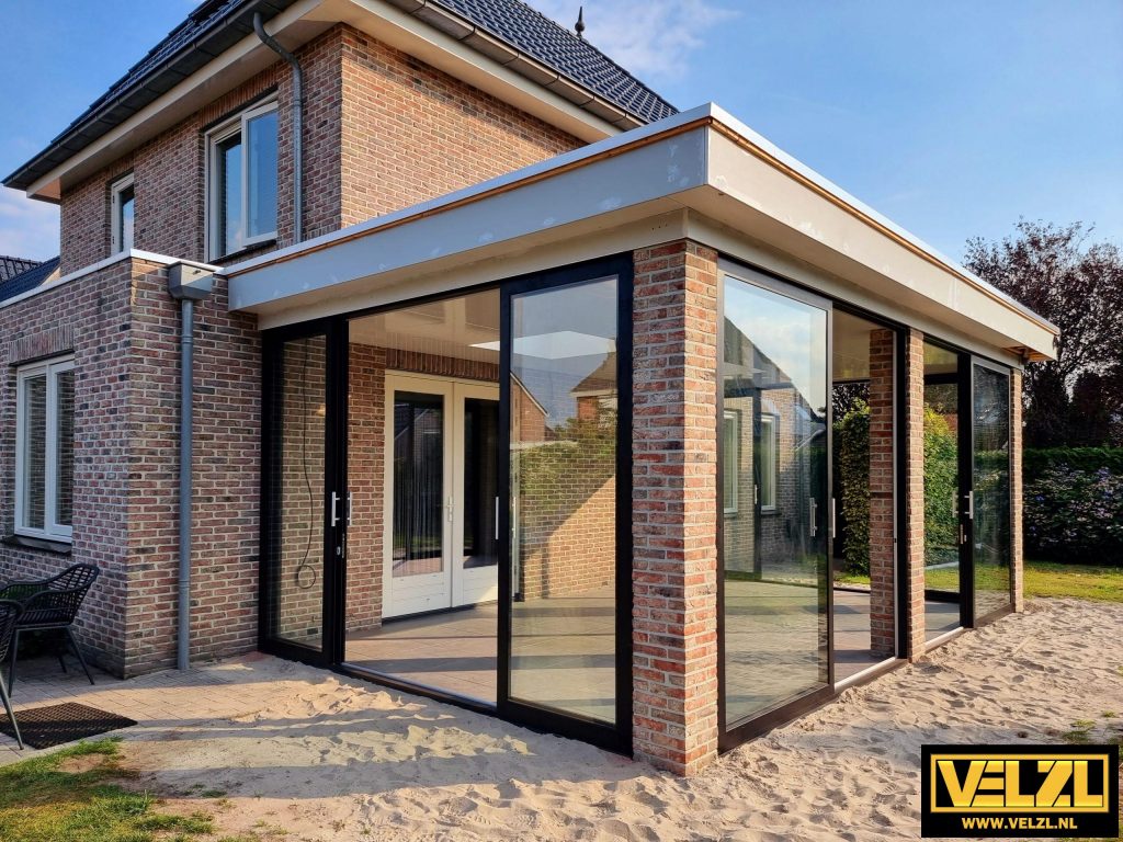 Aanbouw met aluminium schuifpuien