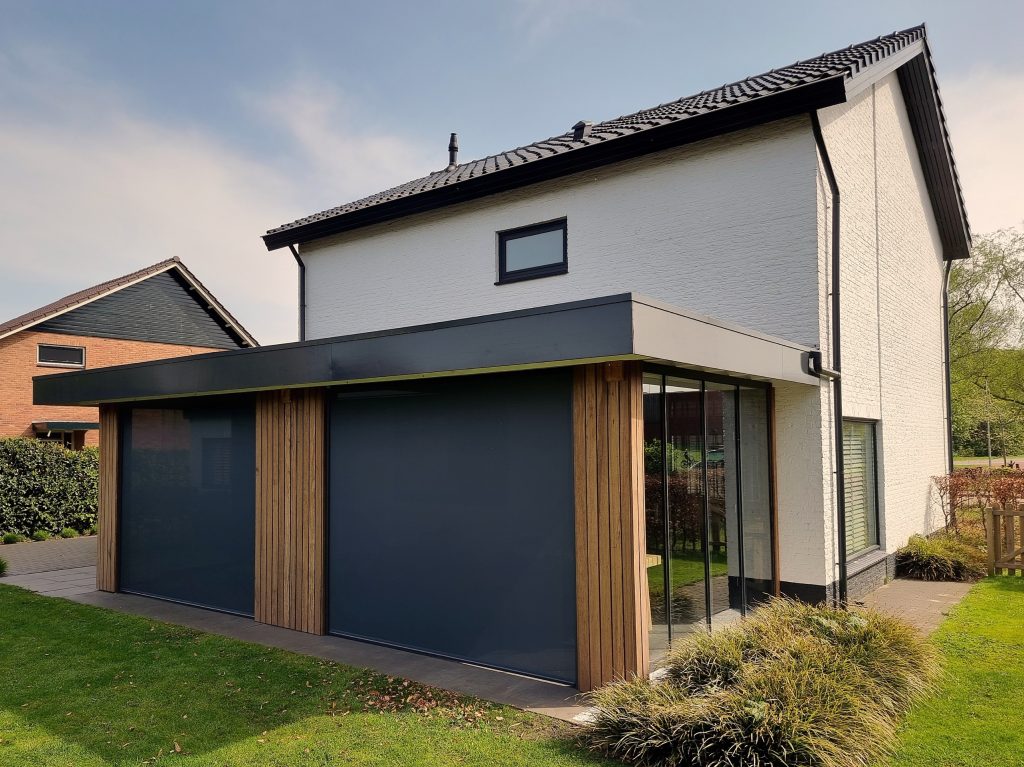 Moderne woning met screens