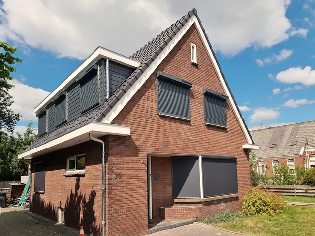 Rolluiken, geplaatst door VELZL