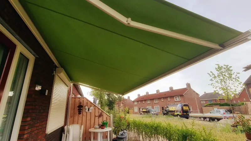 Knikarmschermen, geplaatst door VELZL