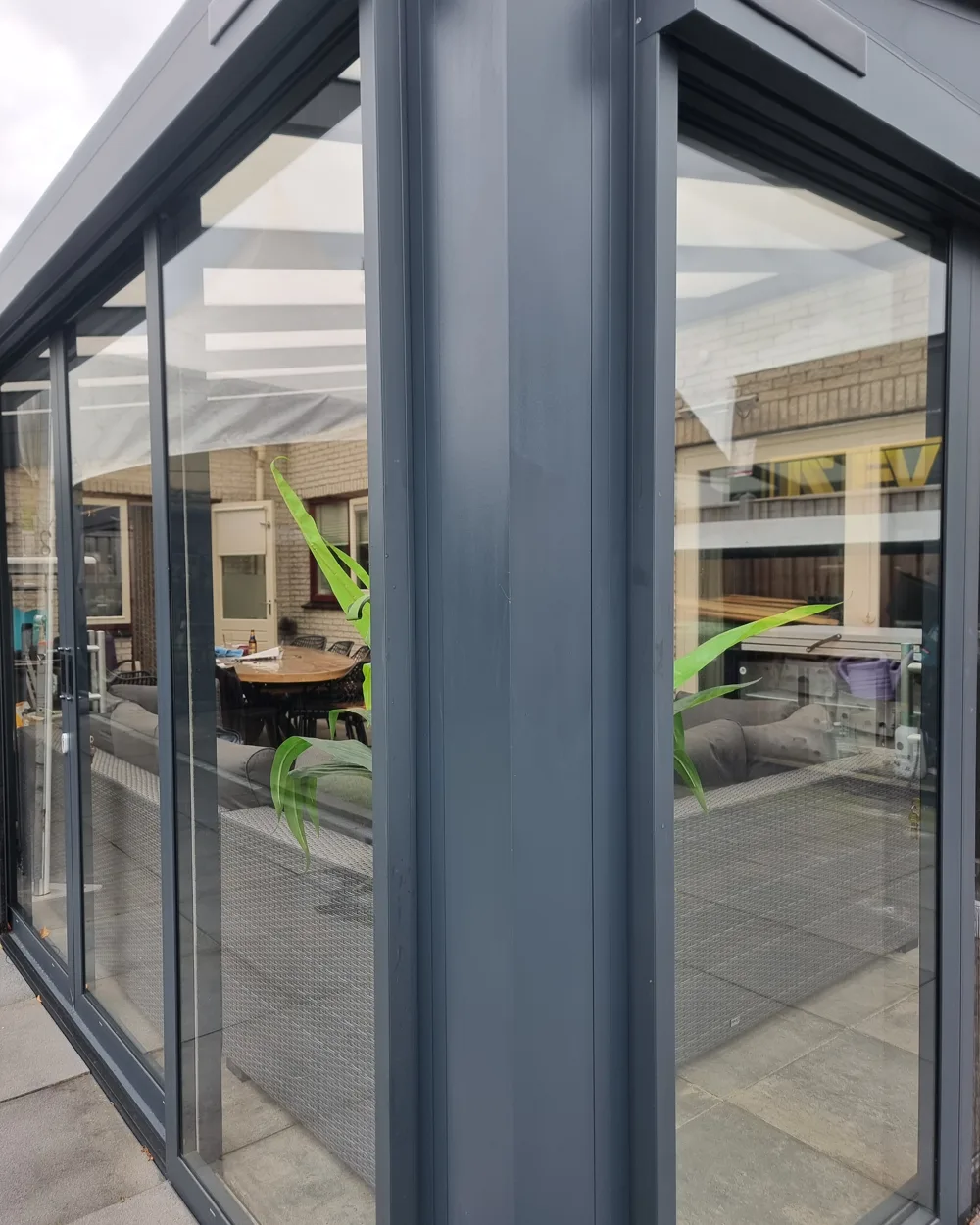 Aluminium profiel na behandeling met DAINK Ultra Coat